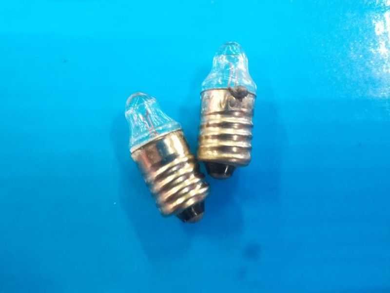 2.2V 0.25A E10 Pen Crystal Bulb Flashlight Bulb Lamp Miniature Light Experimental Lighting 25pcs