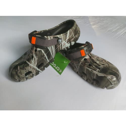 Patterned Offroad Sport Crocs- Black