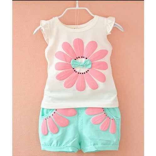 Girl's Petal Top With Short Two Piece Set