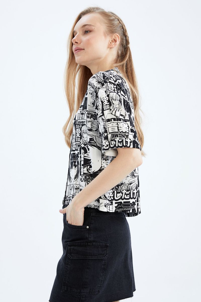 Woman Regular Fit Pyjamas Neck Woven Short Sleeve Shirt - White