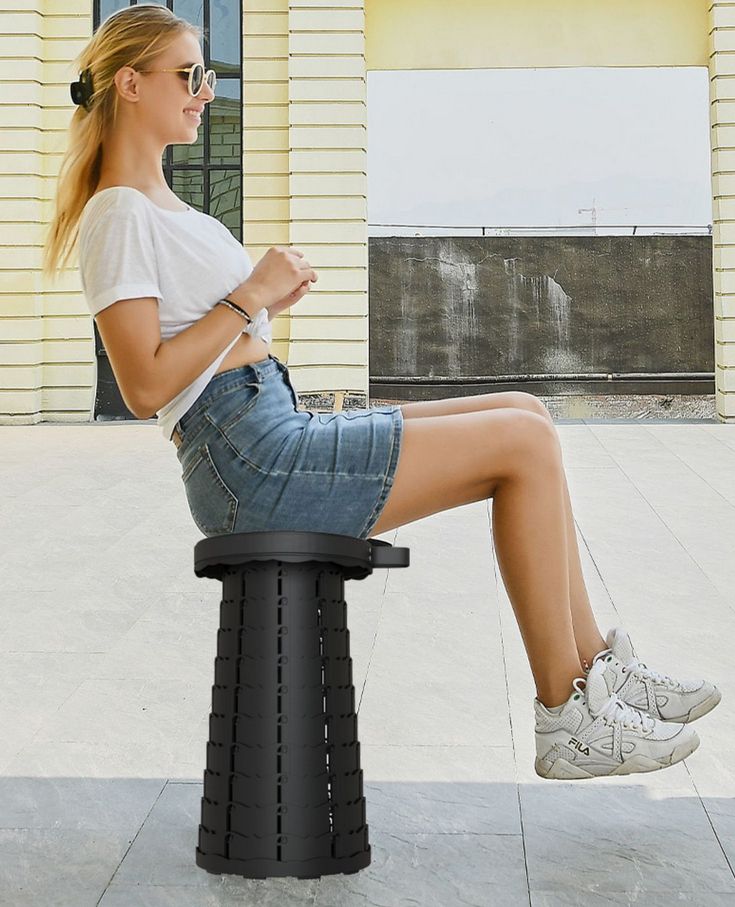 Ultralight Camping Chair Outdoor Retractable Stool Plastic Chairs For Picnic, Hiking, Camping, Backpacking, Beach, Picnic, Black