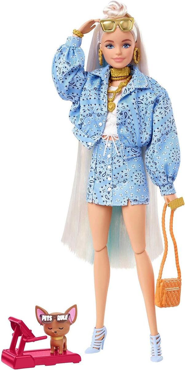Extra Doll & Accessories With Platinum Blonde Hair & Pet Chihuahua
