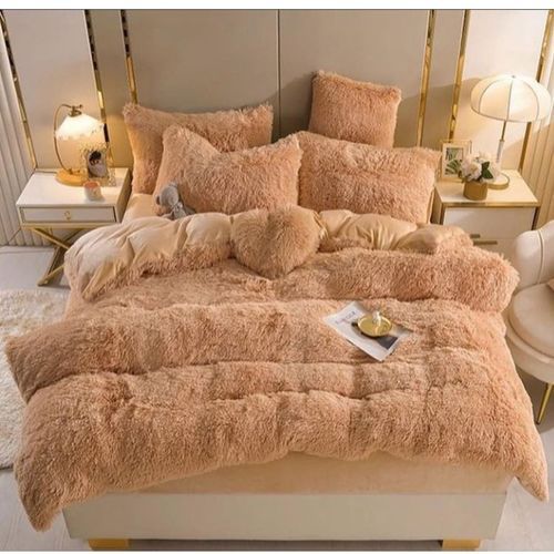 Fur Duvet With Plain Bedsheet And 4pillowcases