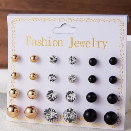 Posh Ladies Earring Set