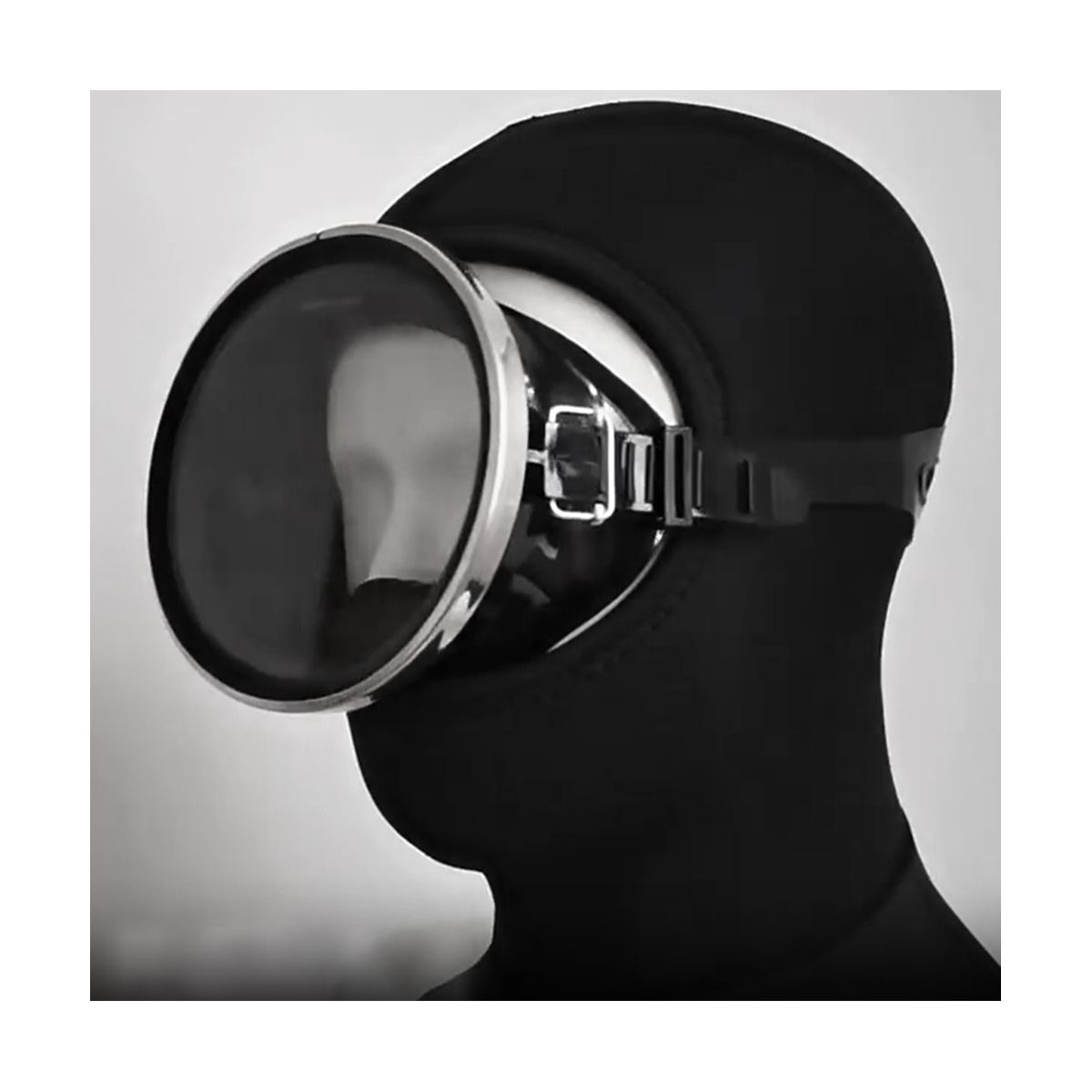 Anti-Fog and Waterproof Retro-Style Freediving Mask -Underw
