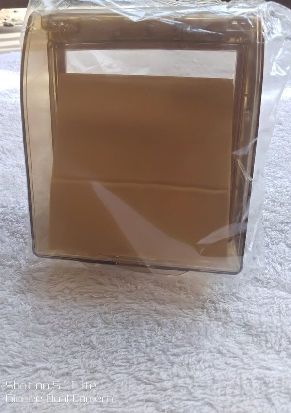 WALL SOCKET PROTECTOR CASE