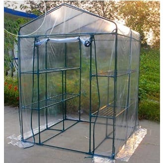 Walk-in-greenhouse