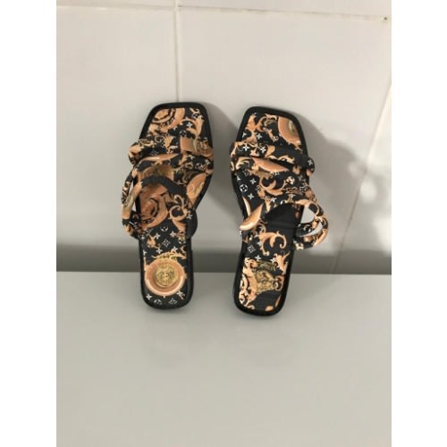 Fashion Ladies Flat Slippers - Black