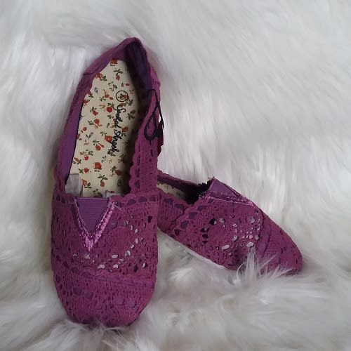 Ladies Slip-on Shoes