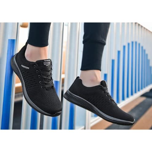 Lace Up Men Canvas Sneakers -Black