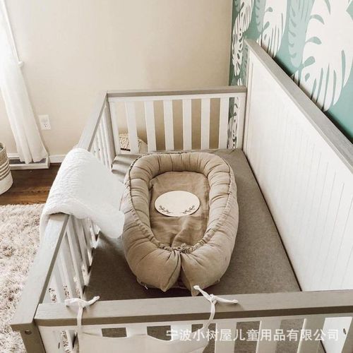 PORTABLE BABY LOUNGER NEST BED CO-SLEEPER (PURPLE)