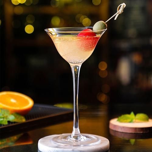 Elegant Lead Free Martini Glass Classical Margarita Glass Cups 150ml Cocktail Glass For Bar Restaurant Japanese Style
