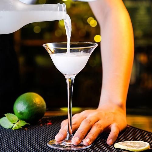 Elegant Lead Free Martini Glass Classical Margarita Glass Cups 150ml Cocktail Glass For Bar Restaurant Japanese Style