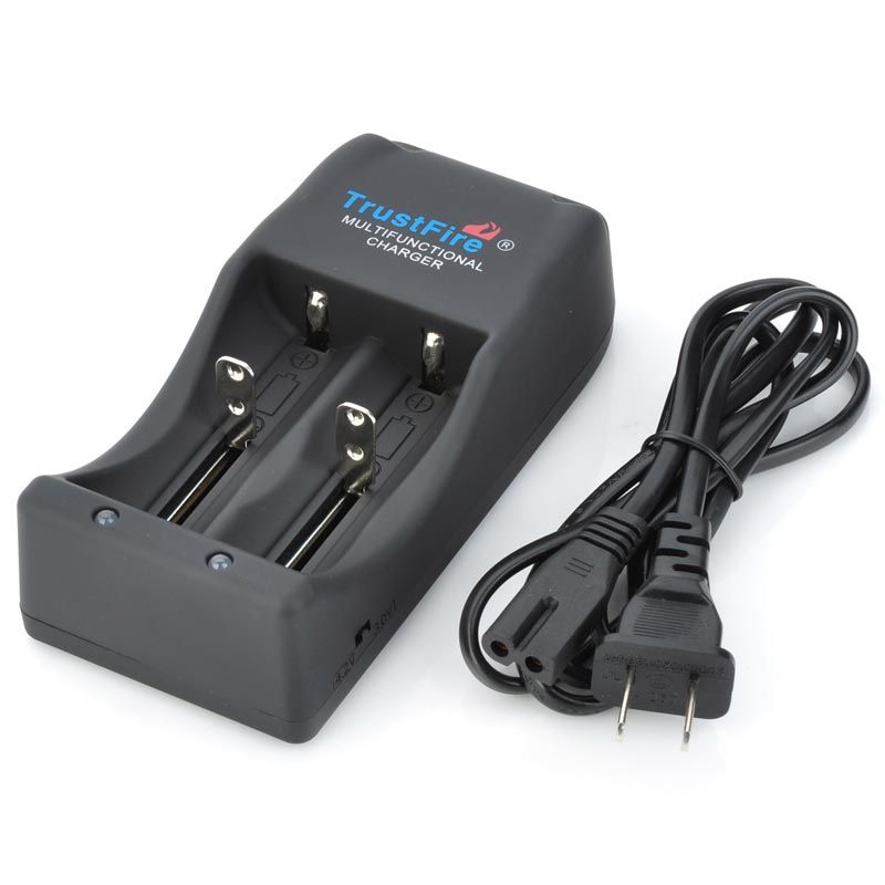 TR-006 Dual-Slot Charger Multi-Purpose Lithium Battery