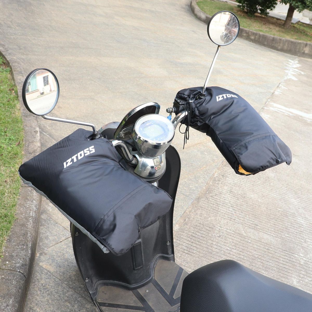 Motorcycle Handlebar Gloves Windproof Waterproof Motorcycle Mittens Grip Handlebar Muff Black
