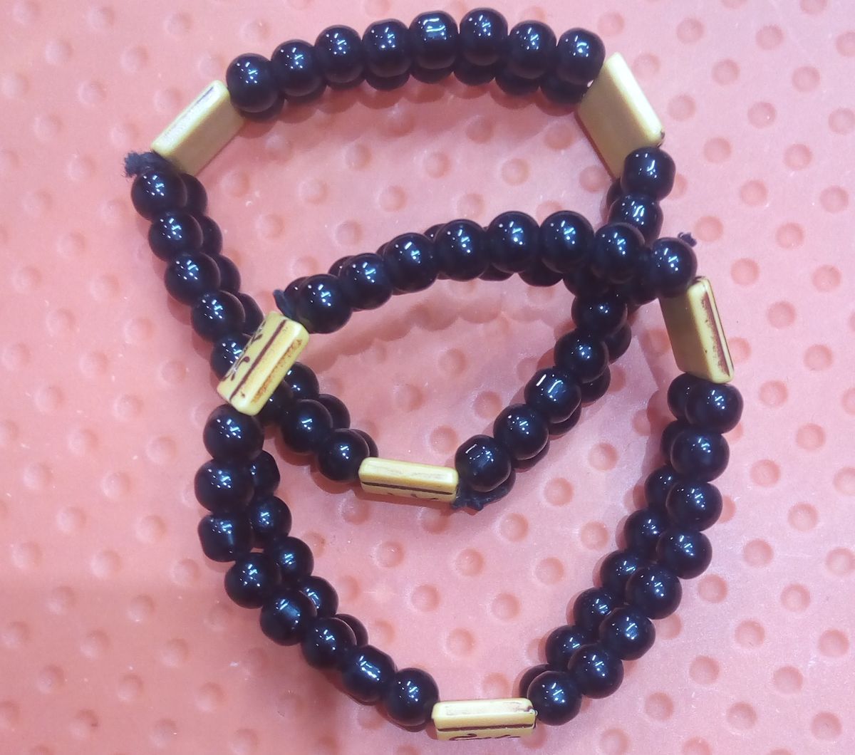 Hand Bead Bracelet 2pcs + Free Pen