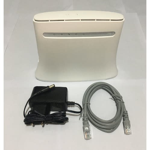 ZTE Universal 4G LTE Superfast Table Top Indoor CPE Router With 4 LAN Port For All Network