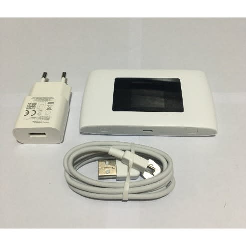 Universal 4G LTE Pocket WiFi With Screen For All Networks