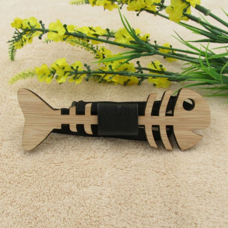 Hollow Fish Bone Shape Bamboo Wooden Bow Tie For Men