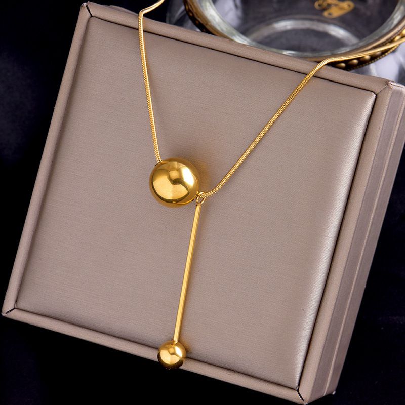 NON TARNISH TINY GOLD NECKLACE WITH PENDANT