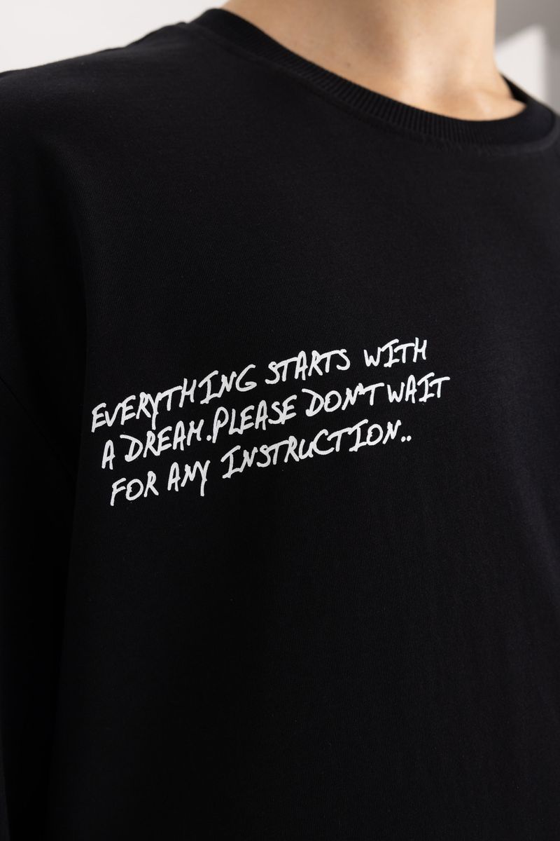 Man Young Oversize Fit Crew Neck Short Sleeve Knitted T-Shirt - Black