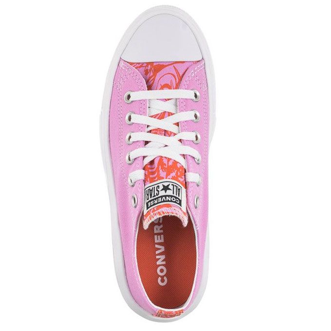 Chuck Taylor All Star Move
