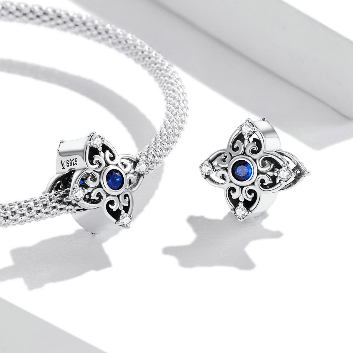 S925 Sterling Silver Retro Flower Texture Beads
