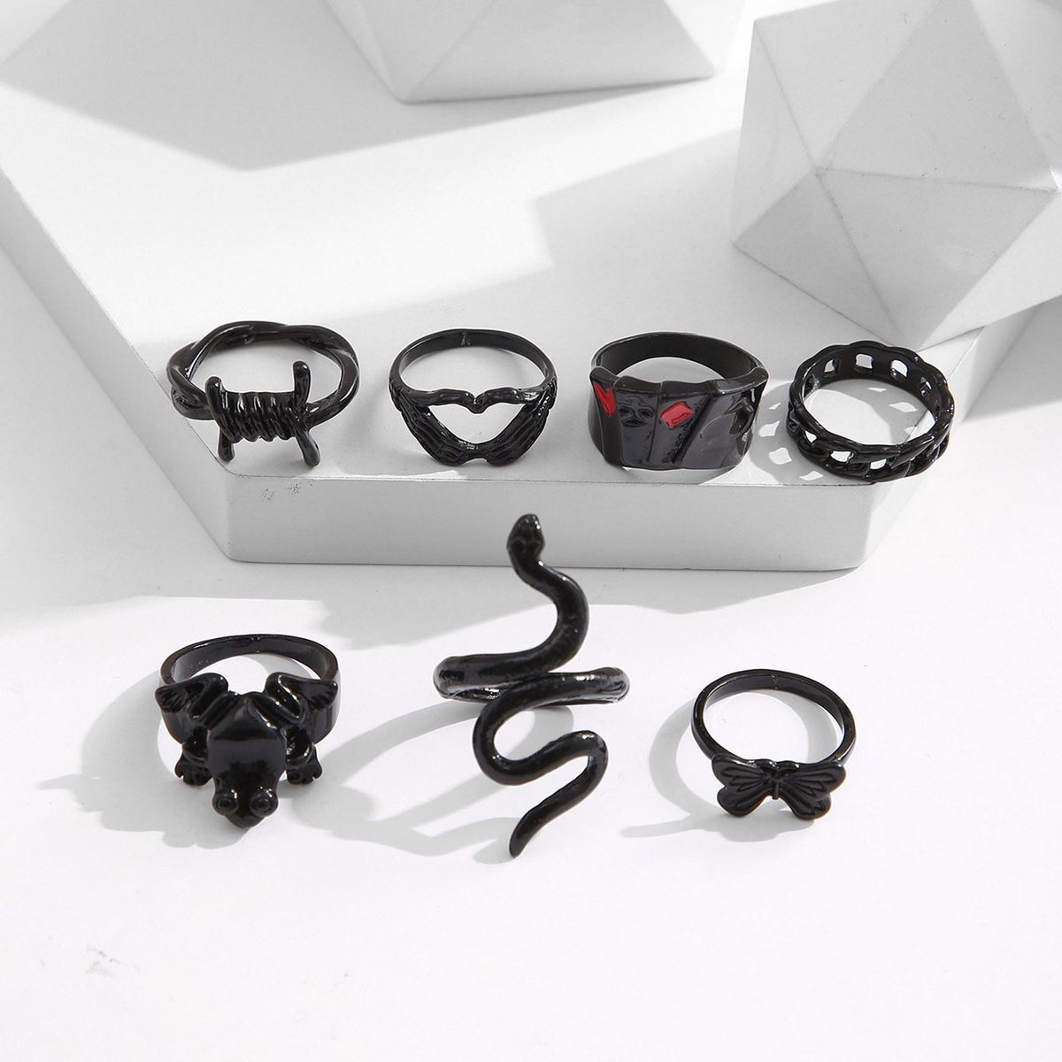 7Pcs Finger Bands Exaggerated Black-Plated Gothic Rings Black