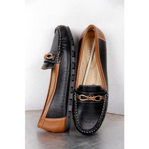 Female Flat Shoe