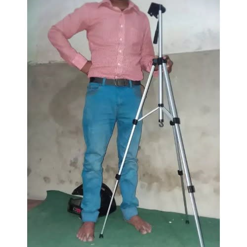 5ft Height Professional Tripod Stand For Cameras And Phones With Phone Holder