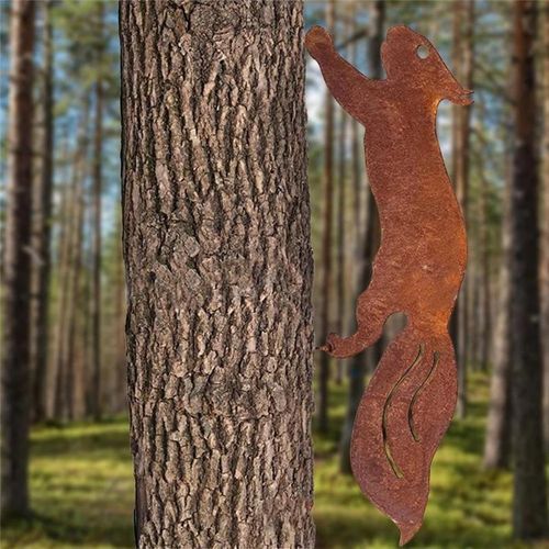 1pc Outdoor Rusty Metal Running Squirrel Silhouette Garden