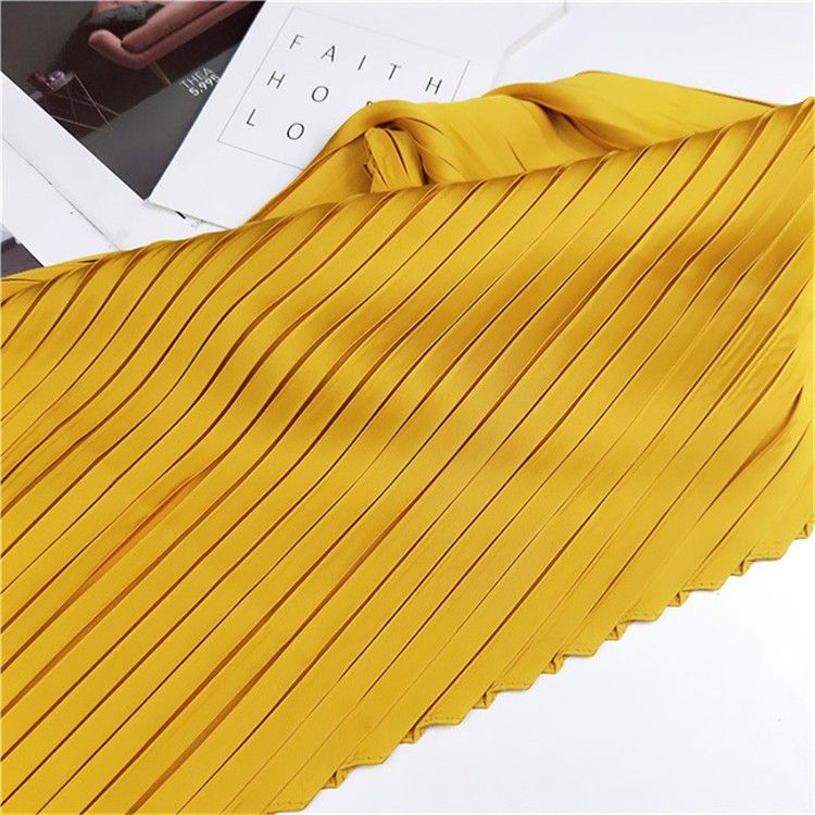 Ladies Retro Pleated Silk Square Scarf