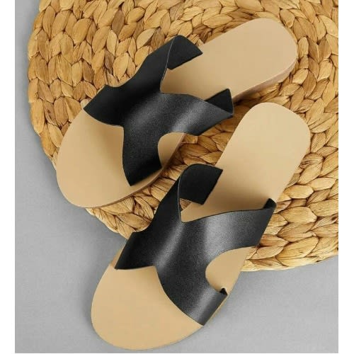 Realwon Female H Slippers - Black