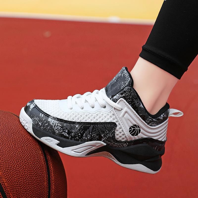 Boys basketball shoes mesh breathable sneakers White