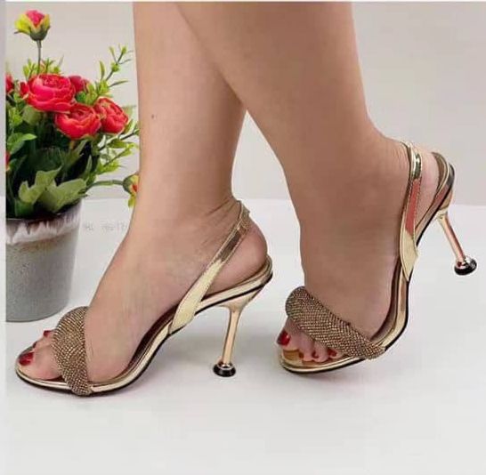 Classic Ladies Sandals-Gold