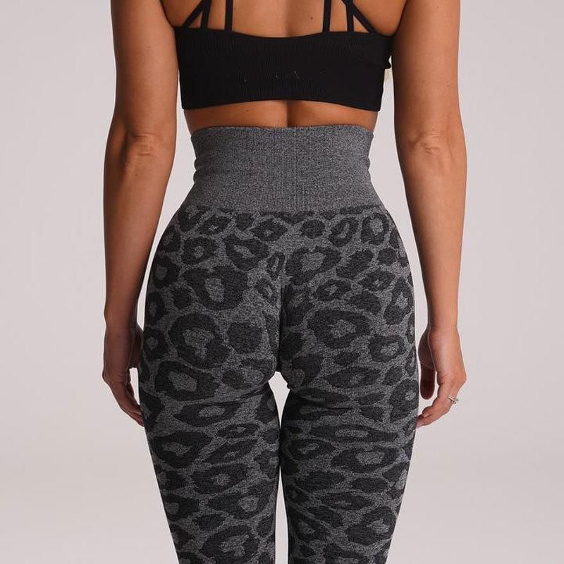 Snowflake color leopard pattern cropped pants hip lifting animal pattern outdoor sports seamless Yoga Pants