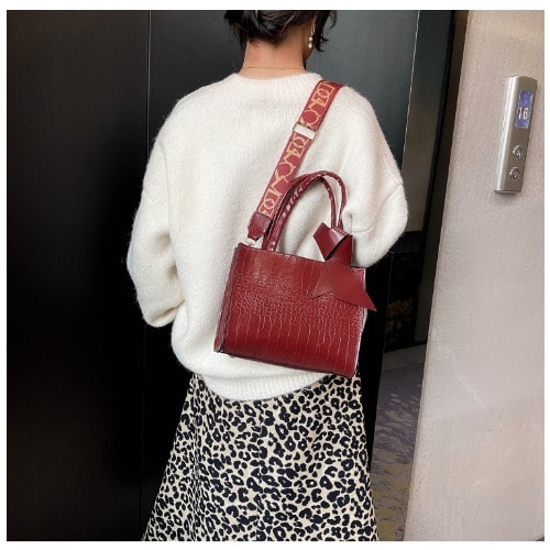 Women's Leather Handbag - Wine