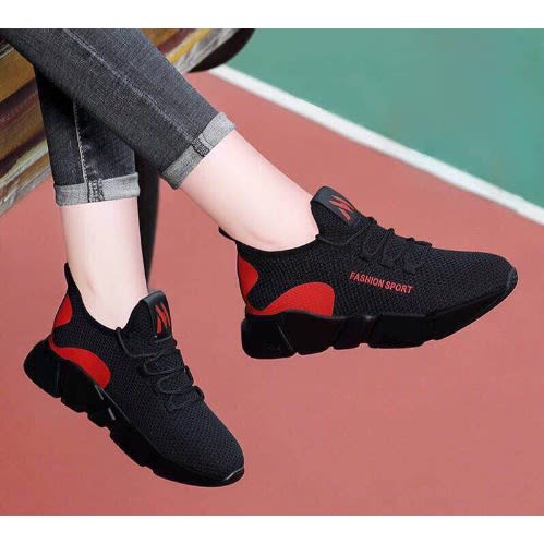 Women Lightweight Sports Sneakers - Black And Red