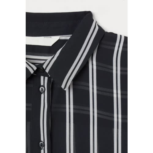 Sleeveless Blouse- Black & White