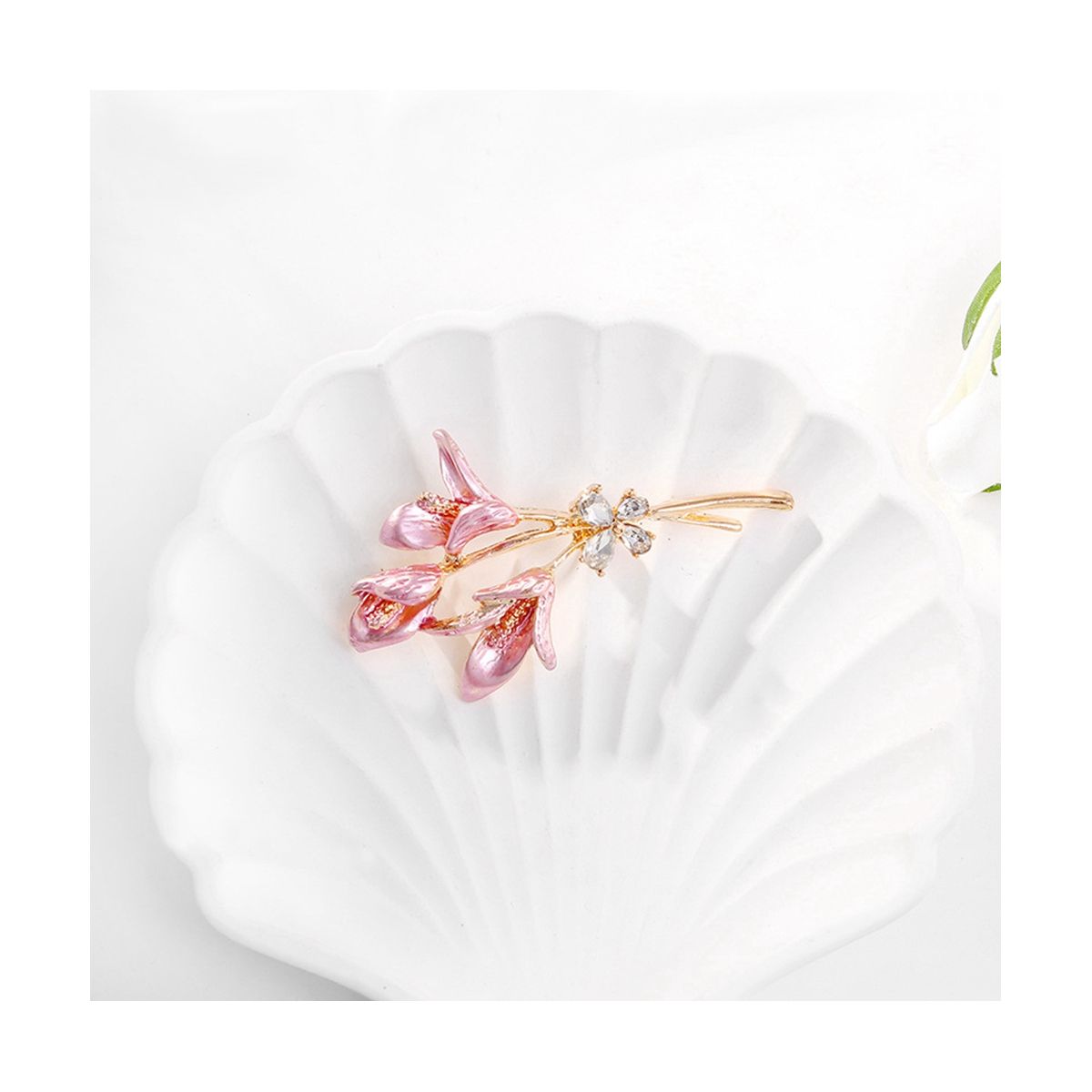 Enamel Lily Flower Women Brooches Pink Flower