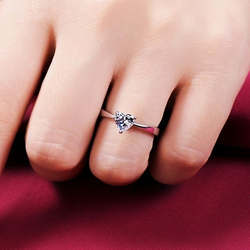 Simple Heart-shaped Diamond Ladies Ring Engagement Wedding Anniversary Gift