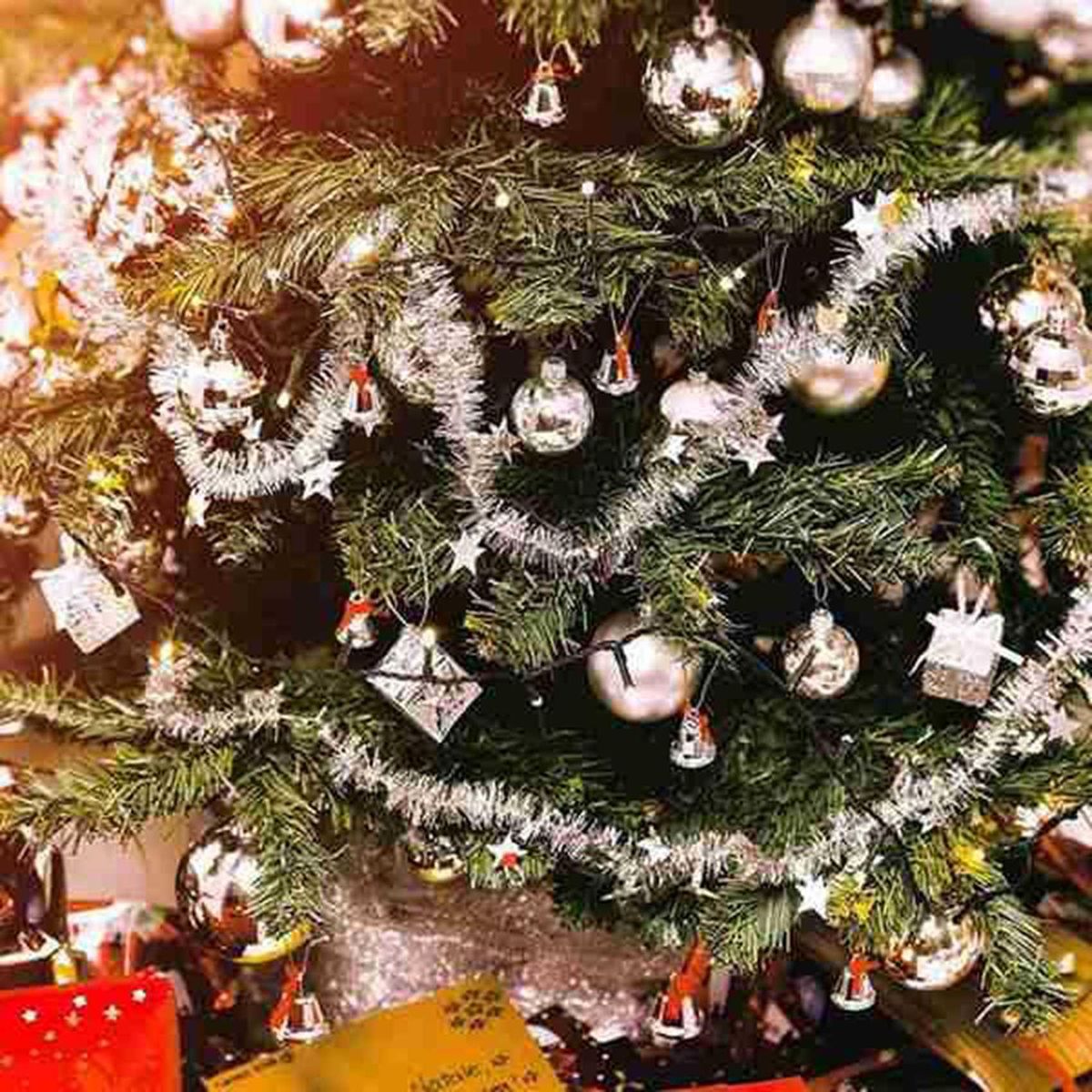 6PCS Christmas Tree Decoration Ball, New Year Decoration Shopping Mall Ceiling Window Bright Hollow Ball,Silver