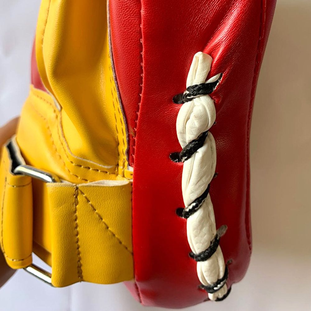 1 Pair Curved Boxing Punching Mitts Target Pads For