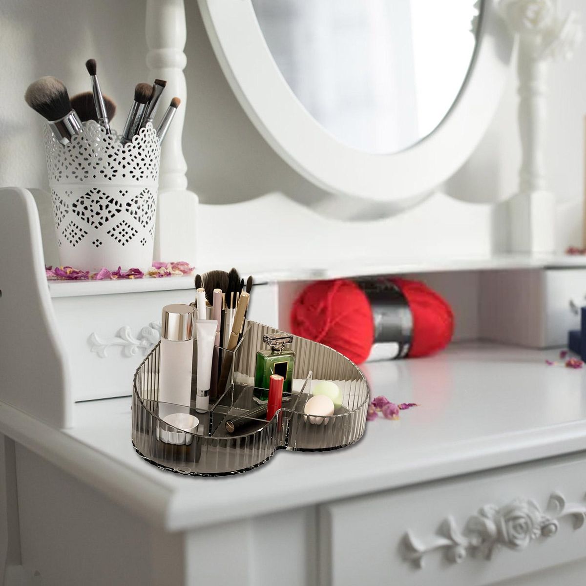 Heart-shaped Storage Box Transparent Heart-shaped Makeup for Bathroom Grey
