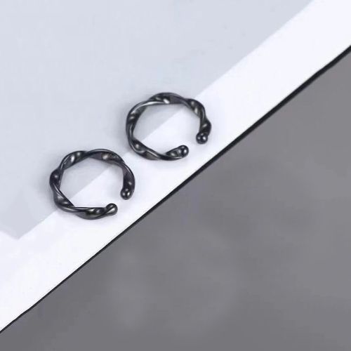 Man's Tide Ins Students Cold Wind Ear Ring Jewelry Twisted Rope Ear Clip Black