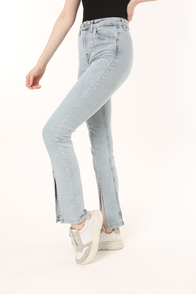 Women Front Hem Slit Detail Flare Fit Jean Trousers