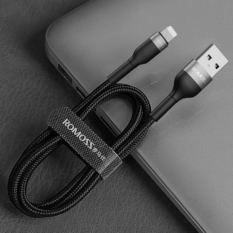 ROMOSS  CB12B 2.4A 8 Pin Fast Charging Cable 1m Red Black