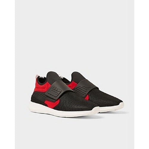 Sneakers With Straps