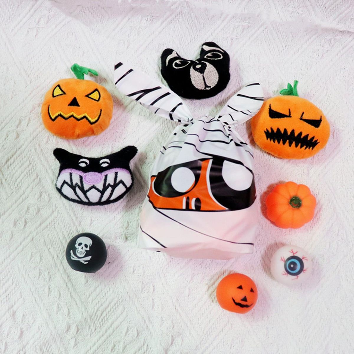 Durable Pet Toy 8pcs Halloween Pet Squeaky Toy Set Bite for Dogs White