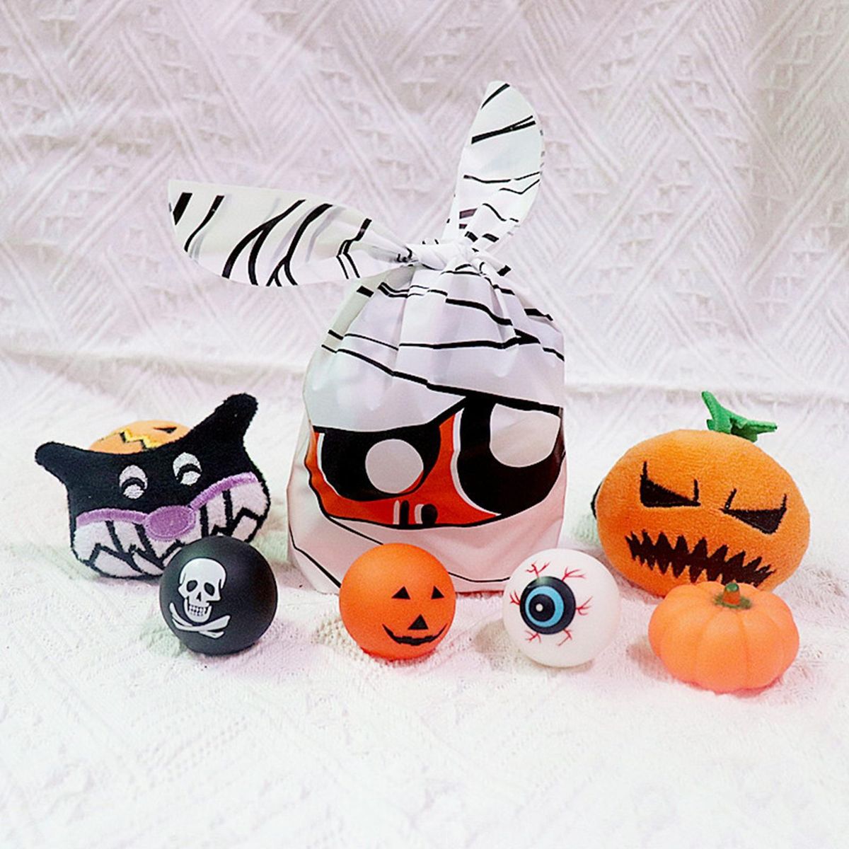 Durable Pet Toy 8pcs Halloween Pet Squeaky Toy Set Bite for Dogs White